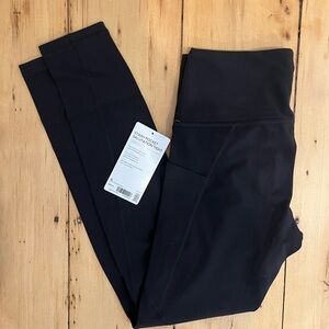 Athleta Salutation Stash Legging